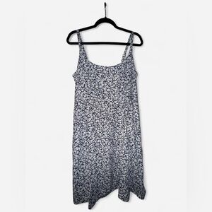 Old Navy Floral Linen-Blend Mini Dress in Navy and White